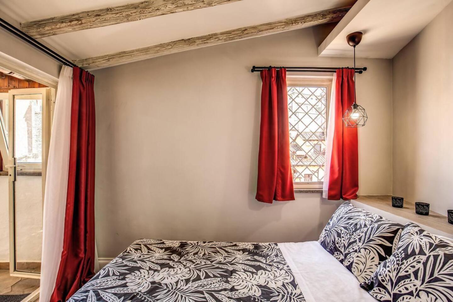Attic With Terrace By Trevi Fountain Apartment Rome Luaran gambar