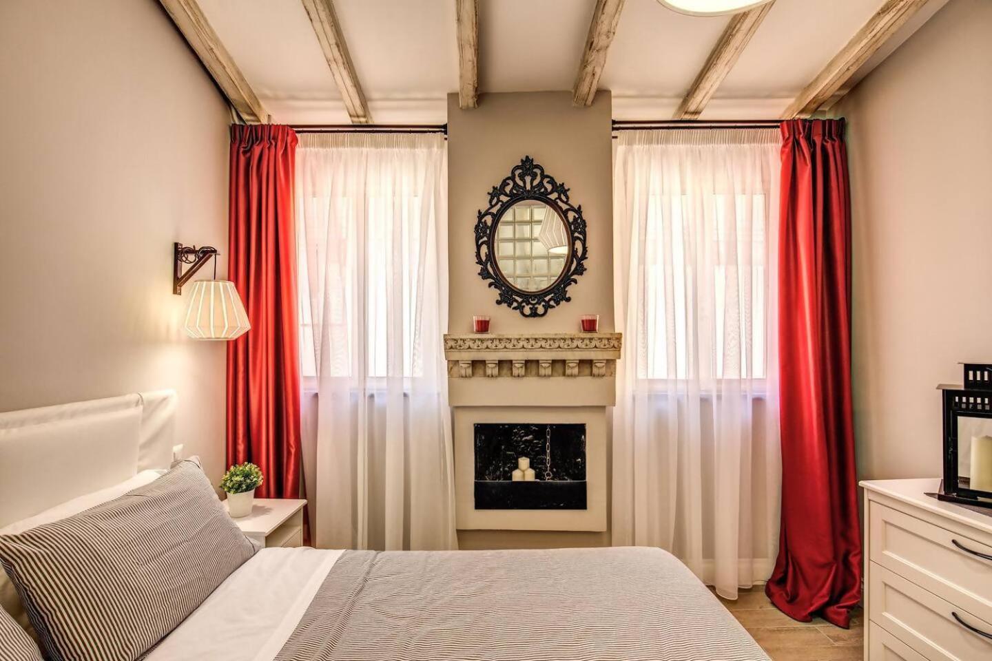 Attic With Terrace By Trevi Fountain Apartment Rome Luaran gambar