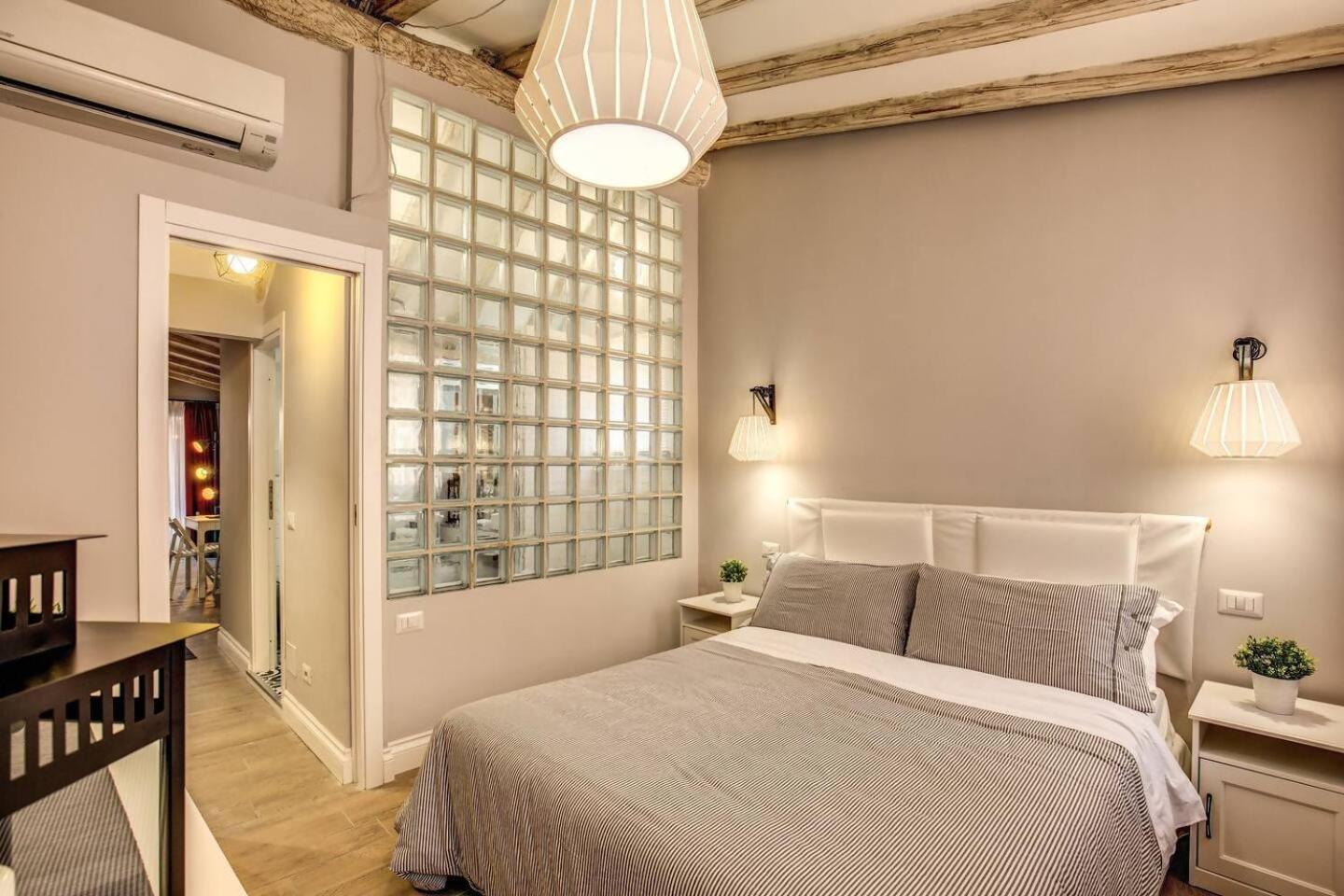 Attic With Terrace By Trevi Fountain Apartment Rome Luaran gambar
