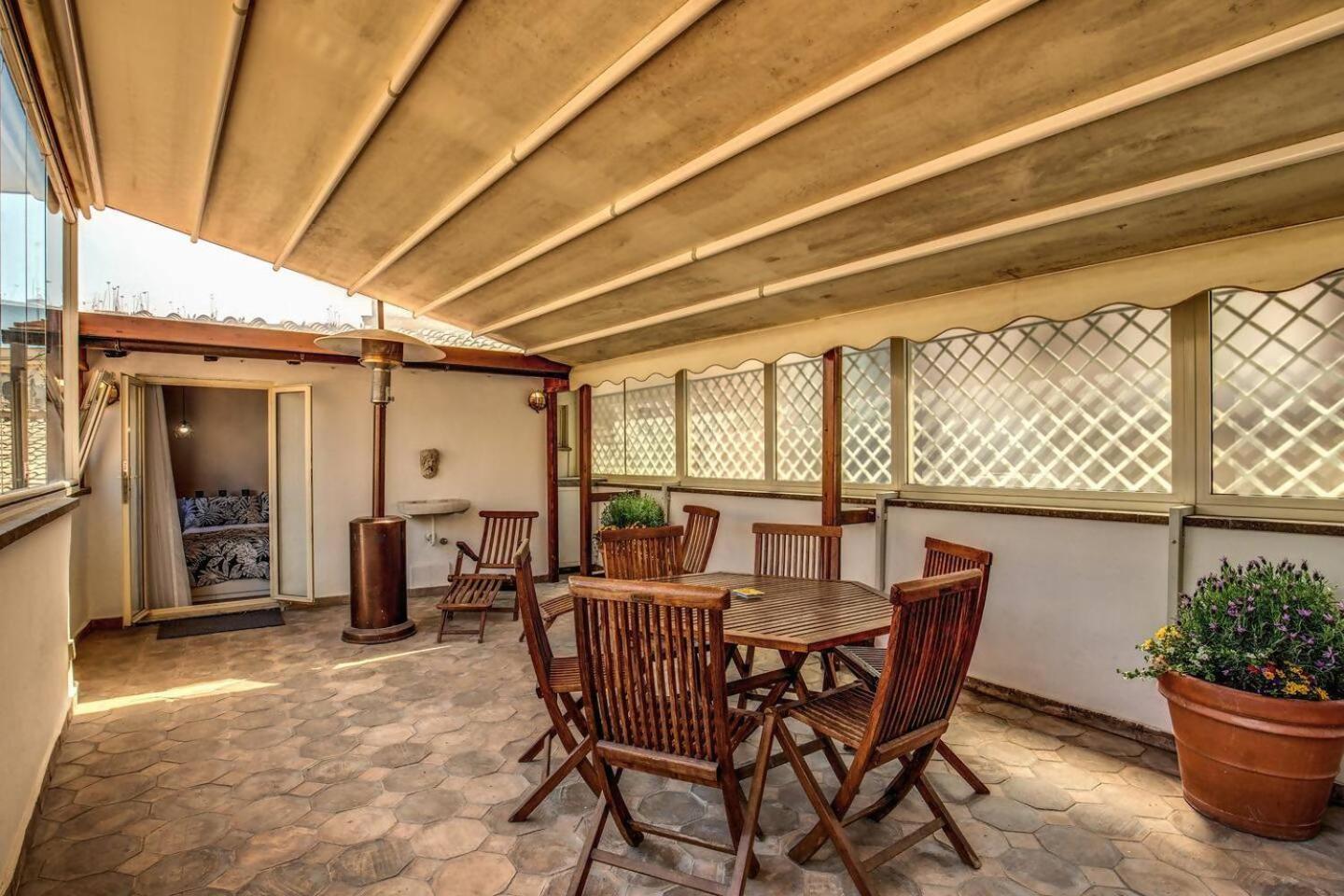 Attic With Terrace By Trevi Fountain Apartment Rome Luaran gambar