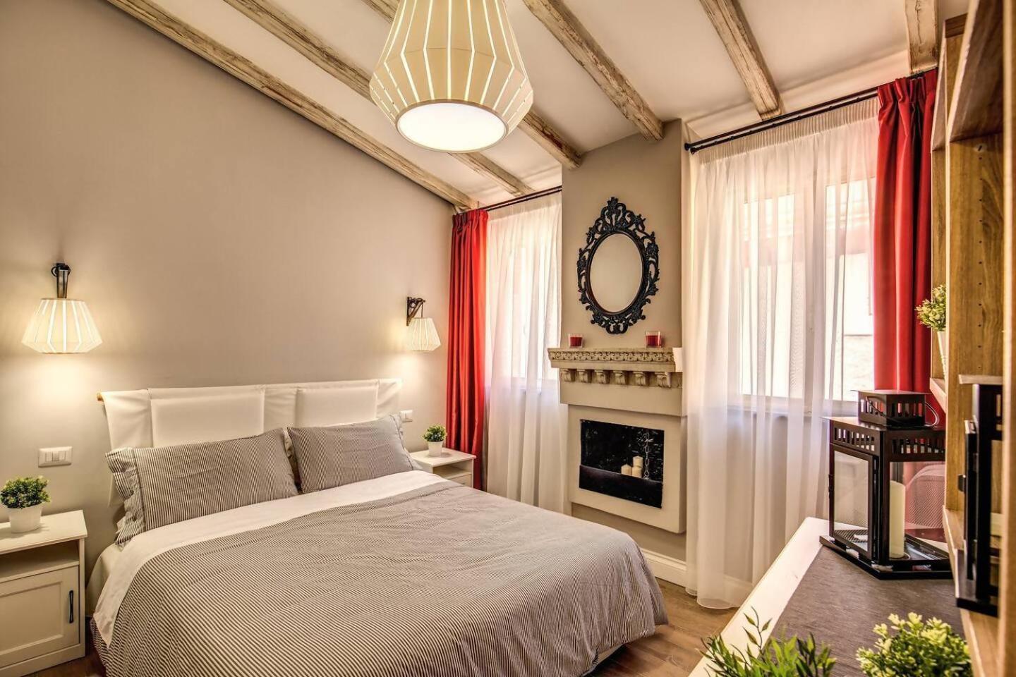 Attic With Terrace By Trevi Fountain Apartment Rome Luaran gambar